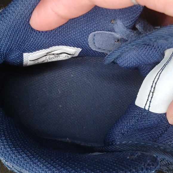 Shoes - Picture 3 of 4